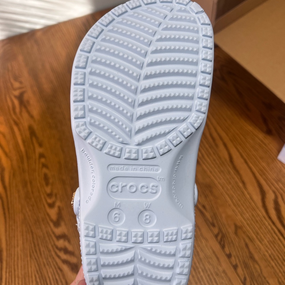 Crocs x Love Shack Famcy Women’s Light Blue Floral Clogs - Picture 6 of 8